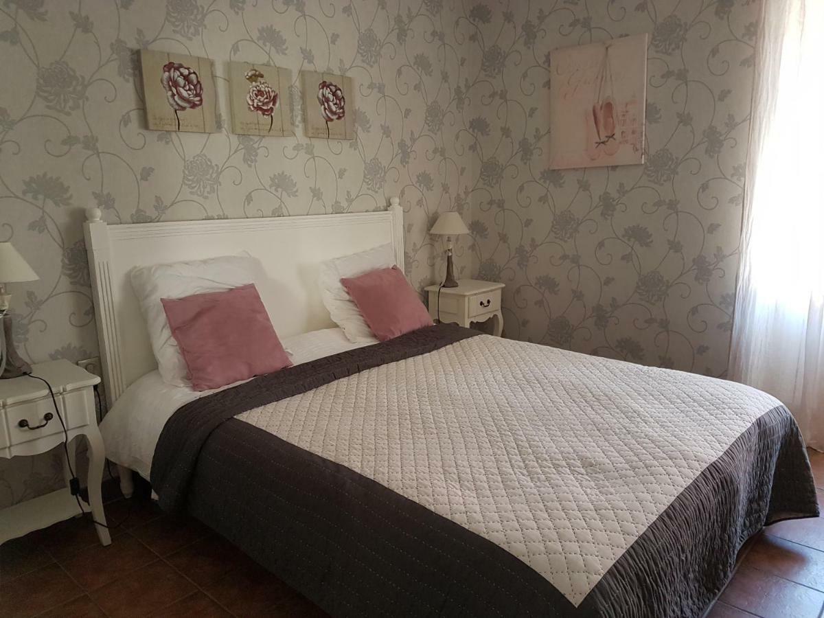 Les Imperiales Bed & Breakfast Boursault Exterior photo